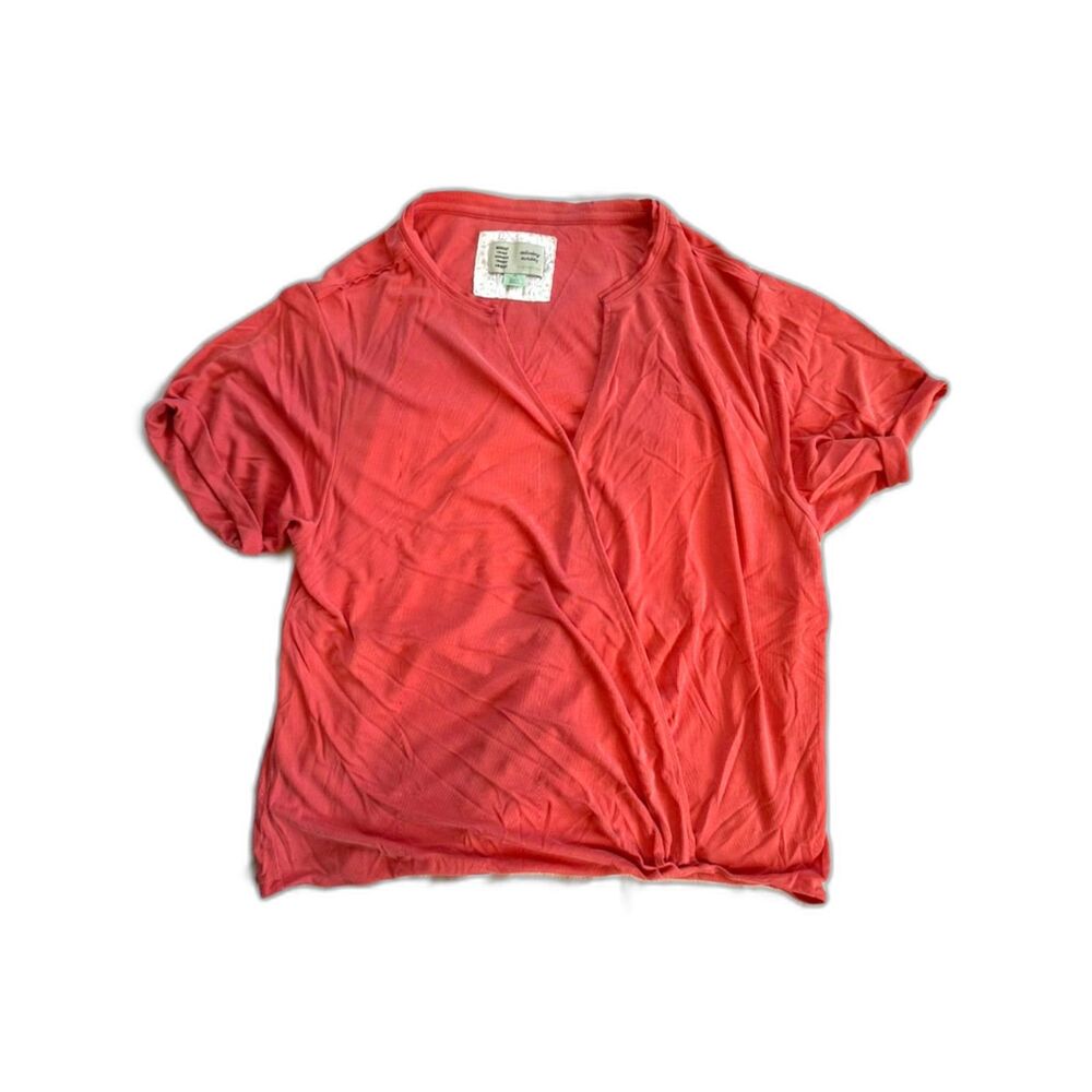 Lovely and comfortable faux-wrap top in XL